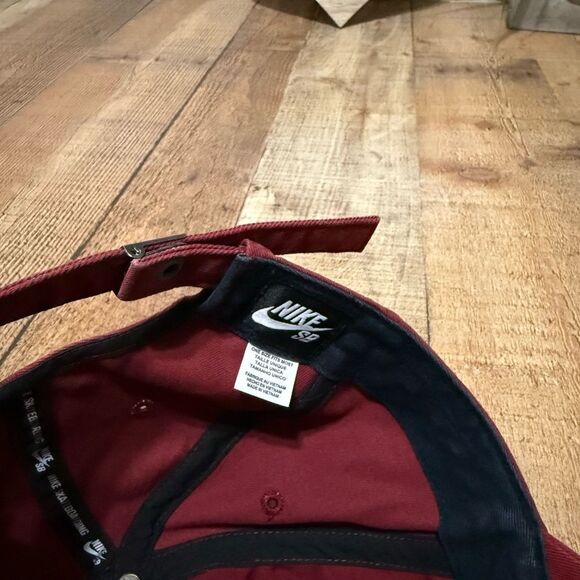 Nike Sportswear Cap Hat NIKE SB H86 TWILL CAP - MAROON Unisex - Picture 5 of 8